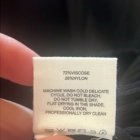 Rumored “Presley” Maxi Sweater Dress - Picture 10 of 10